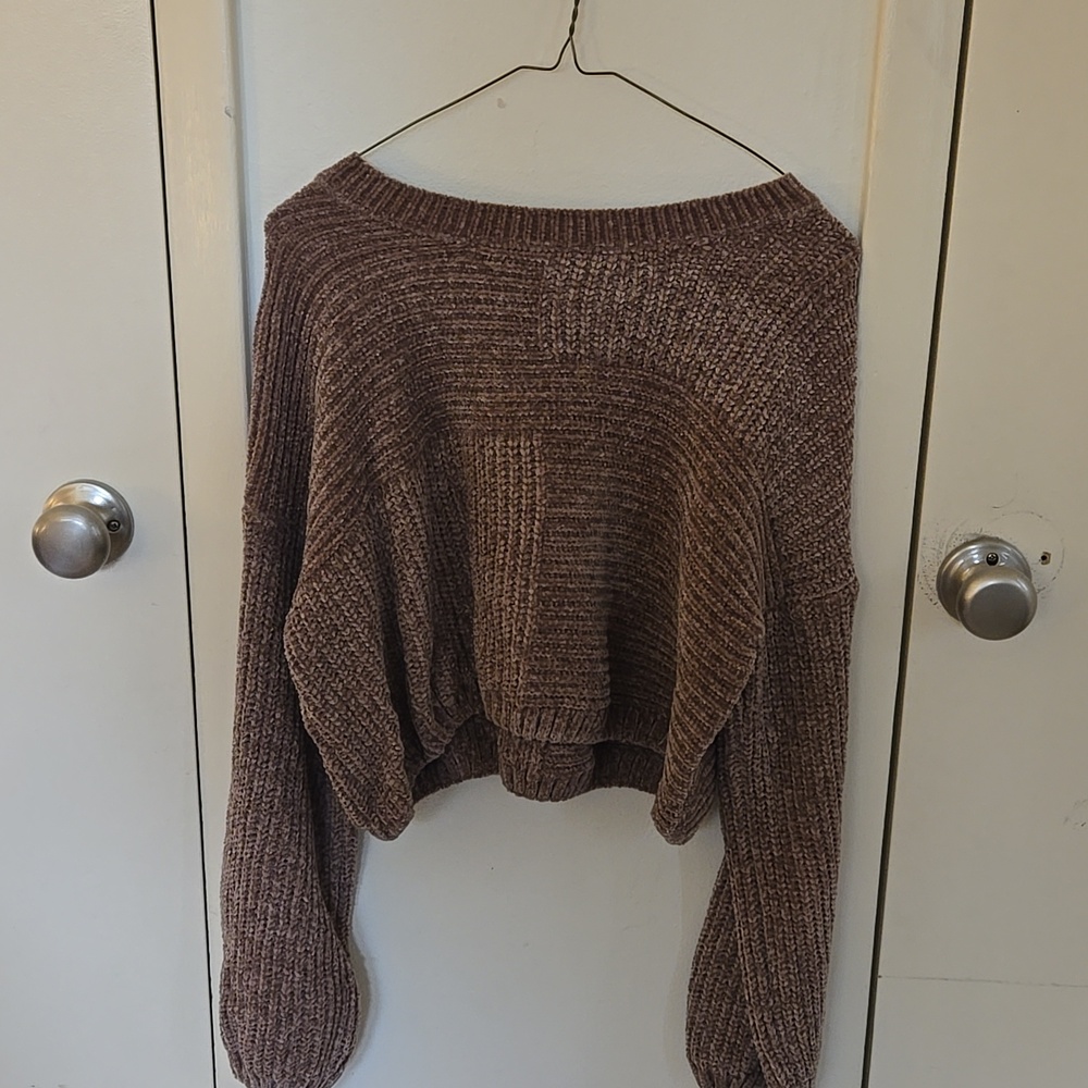 Altar'd State Cropped Crew Sweater in Taupe